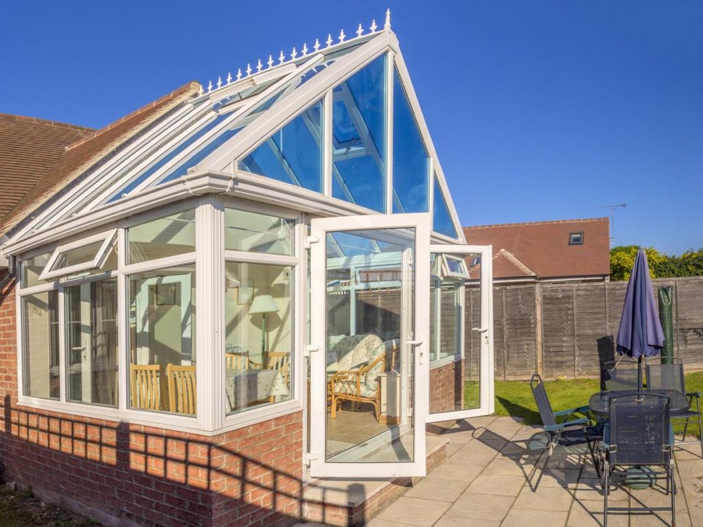 Garden Rooms London: Transform Your Outdoor Space Into Your Dream Living Area 1